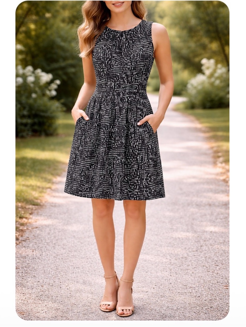Ellen Tracy Black White Print Sleeveless Pleated Knee Length Career Dress Size 2